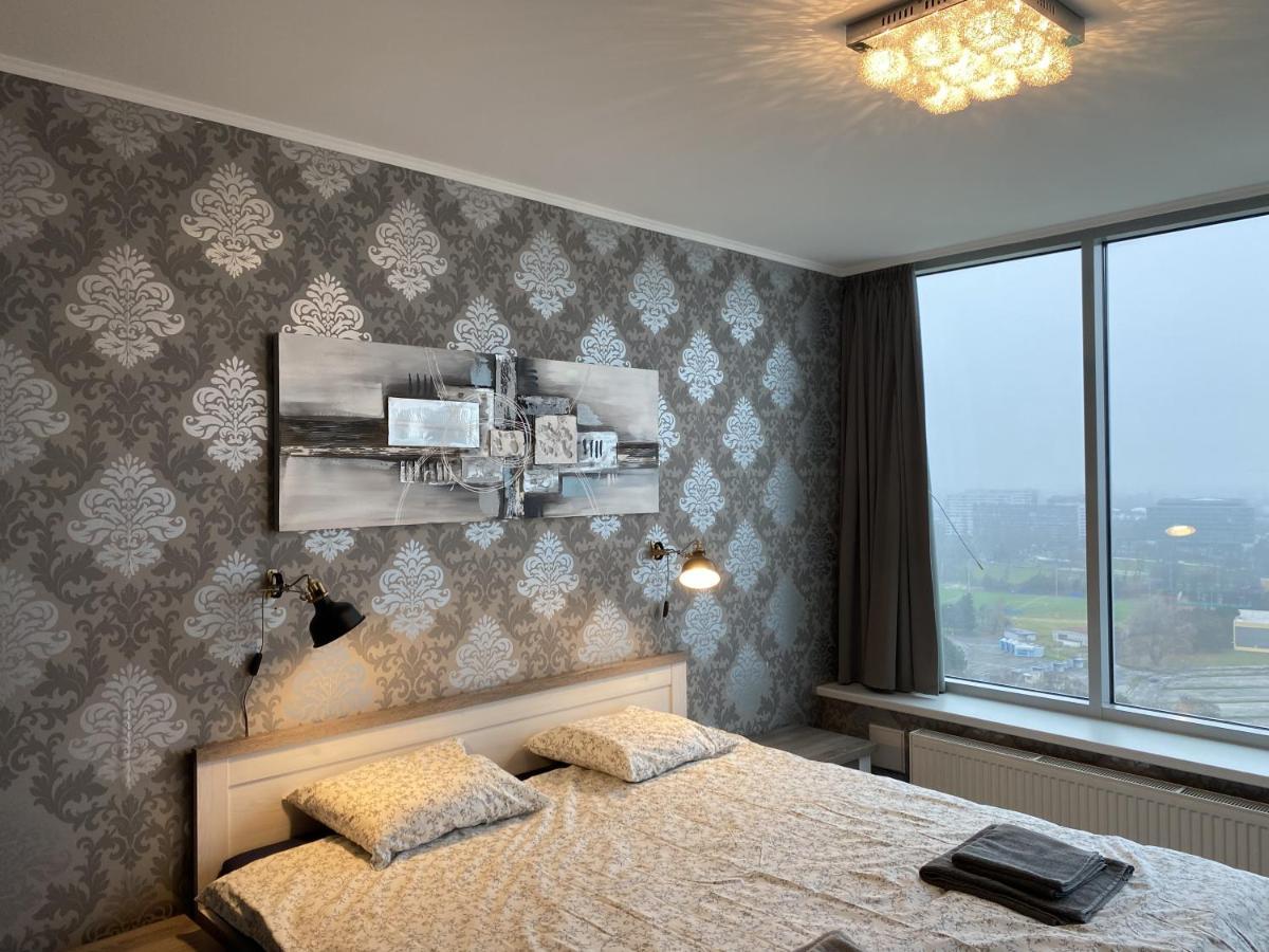 Fantastic View From The 20Th Floor Apartamento Bratislava Exterior foto